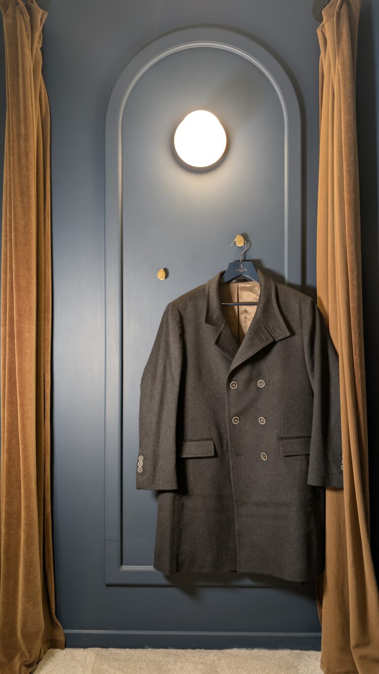 Auguste Tailleur, Manteau officier 100% laine mérinos Australienne extrafine Capolavoro Loro Piana