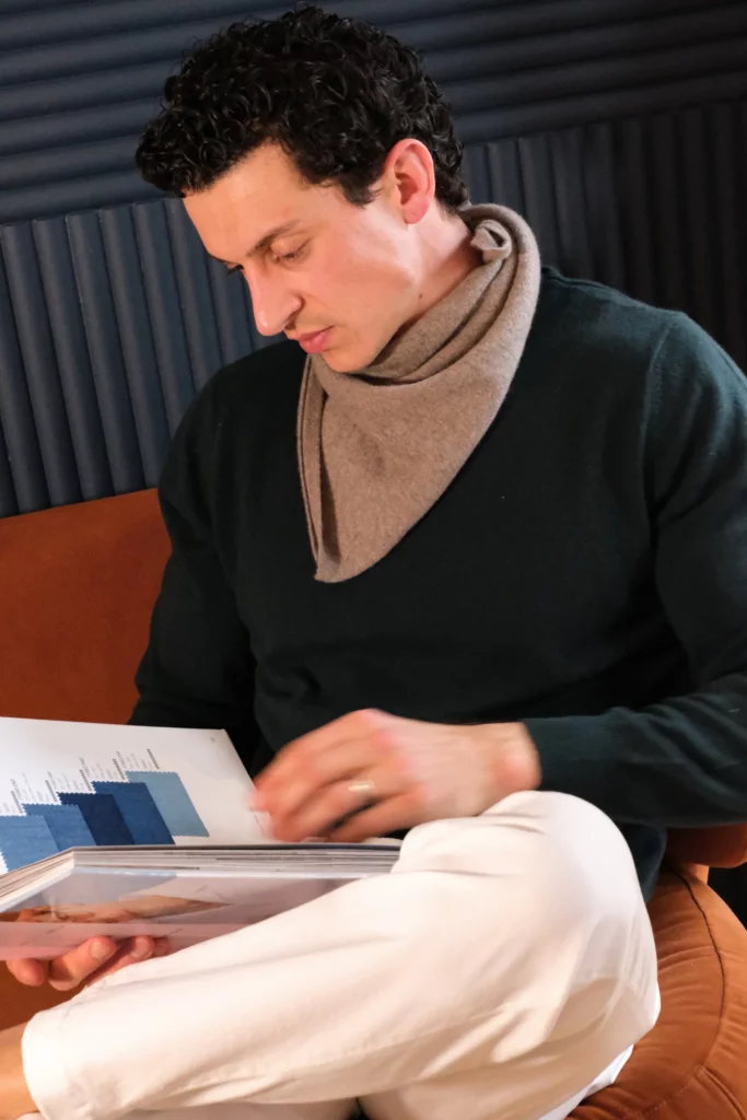 Choix d’une couleur dans le nuancier de maille