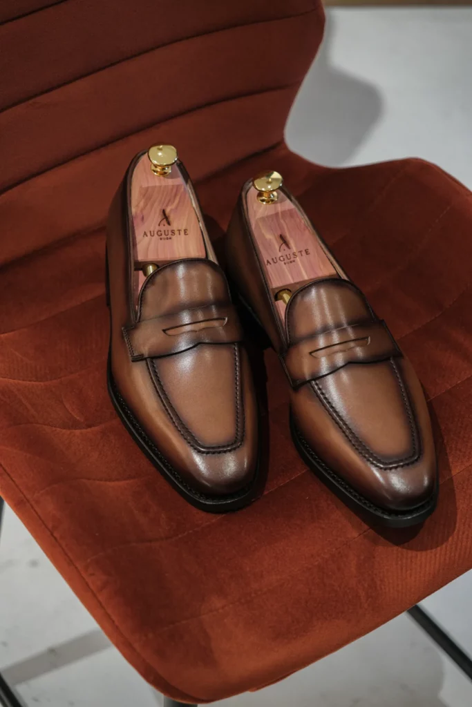 Mocassins en cuir patiné